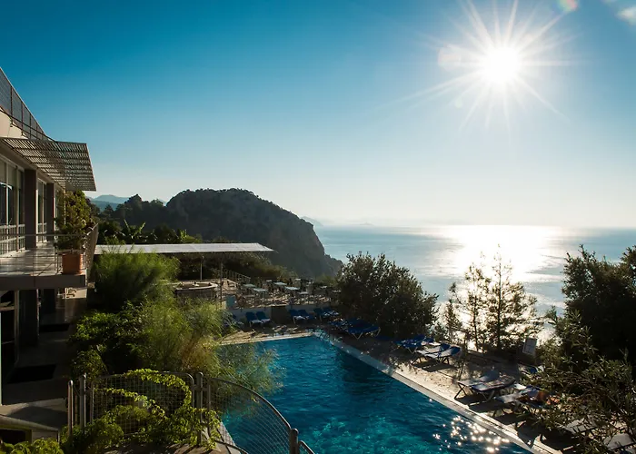 Resort Loryma 4*