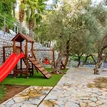 Semesteranläggning (resort) Loryma Turunç