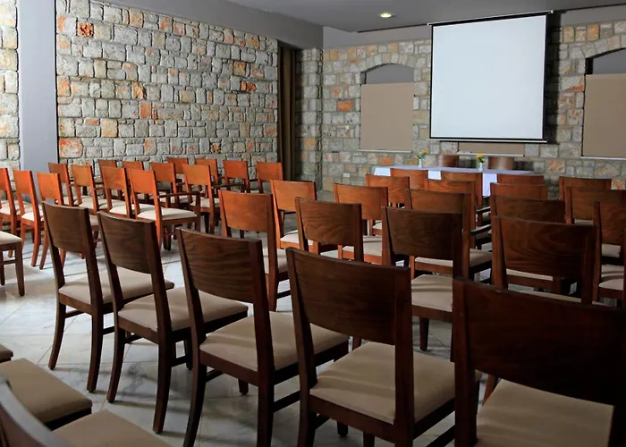 Üdülőközpont Loryma 4*