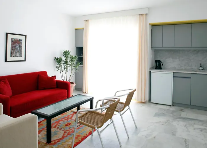 Üdülőközpont Loryma 4*