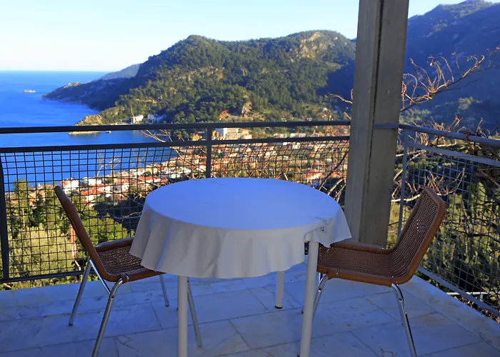 Üdülőközpont Loryma 4*